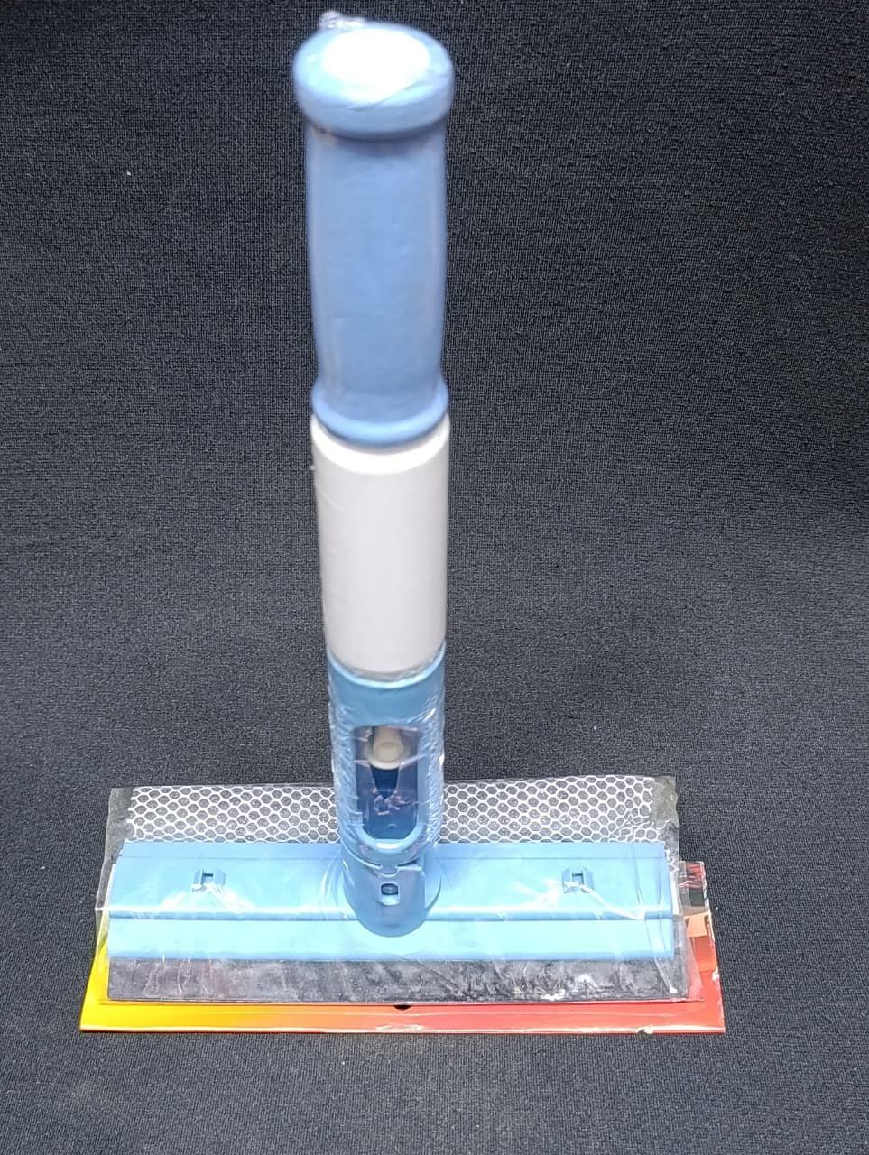 b4ca0bb2-0330-4339-b5f7-24d9f92a0fd1 Two - Way Windscreen Squeezer - Image 1
