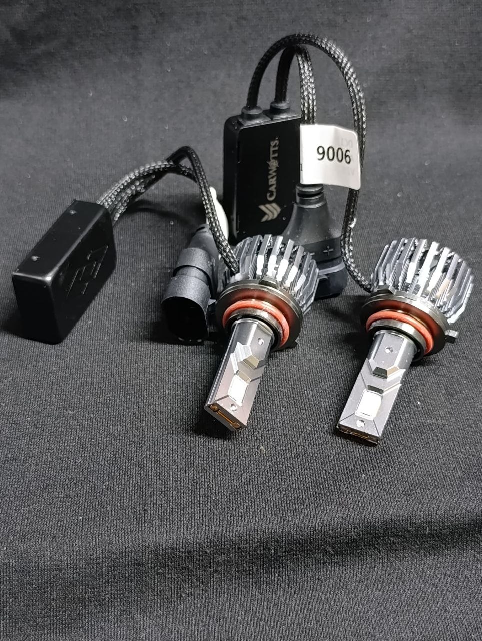 c18ee319-0dd4-4876-a62b-fe4c2805c29e Carwatts LED Bulb HB4 (9006) V28 - Image 1